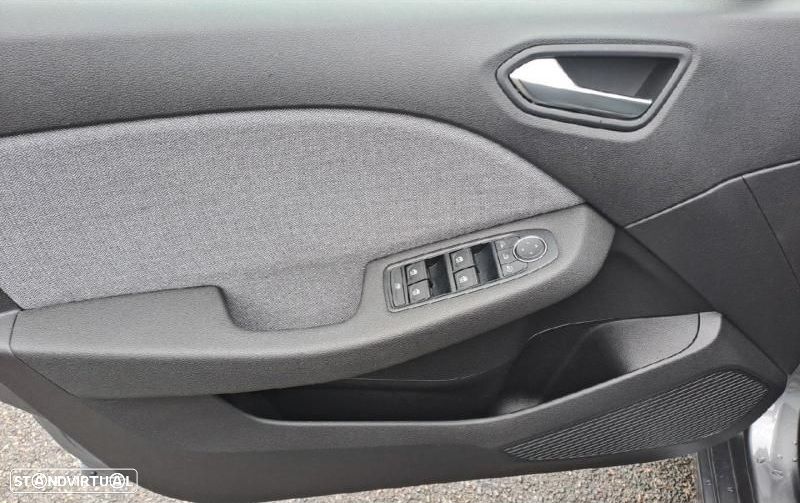 Renault Clio 1.0 TCe Techno Bi-Fuel - 10