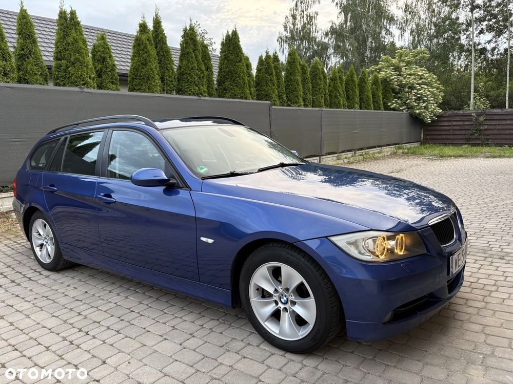 BMW Seria 3 320i - 8