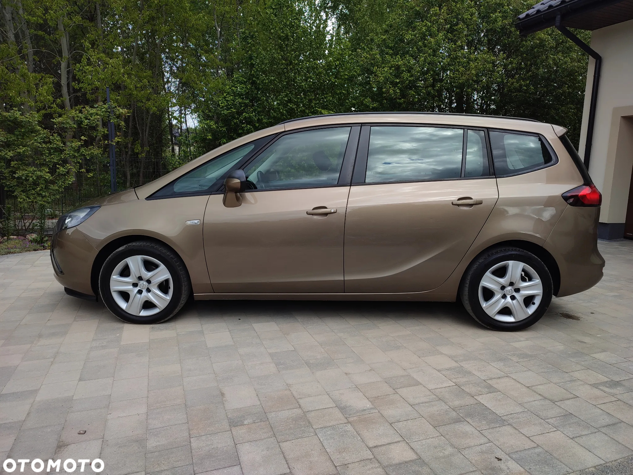 Opel Zafira 1.4 T Cosmo EcoFLEX S&S EU6 - 7