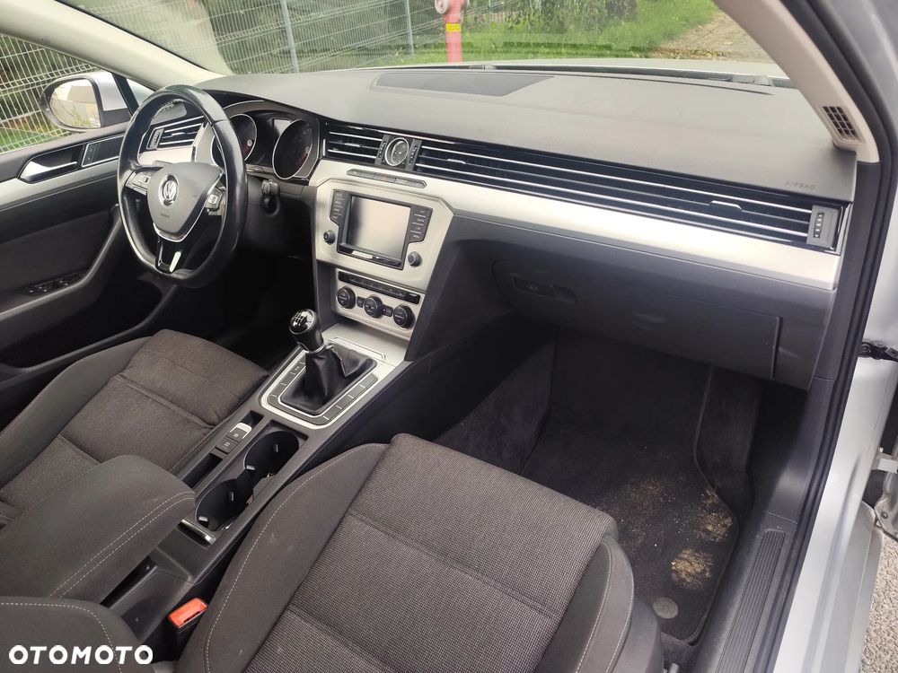 Volkswagen Passat Variant 2.0 TDI SCR Comfortline - 11