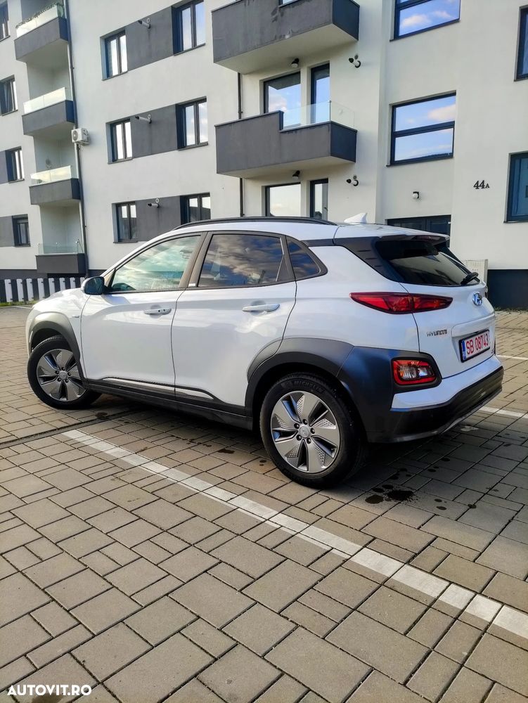 Hyundai KONA Advantage - 4