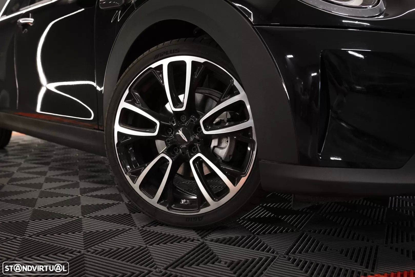MINI 5 Portas One Sport Edition - 17