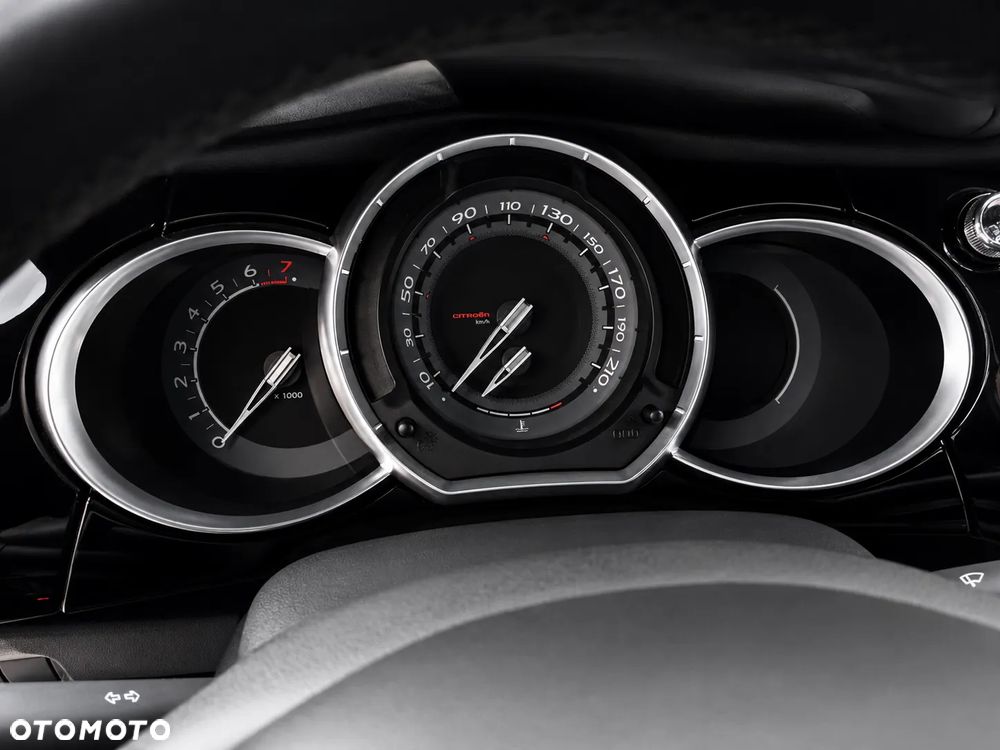 Citroën DS3 THP 155 SportChic - 22