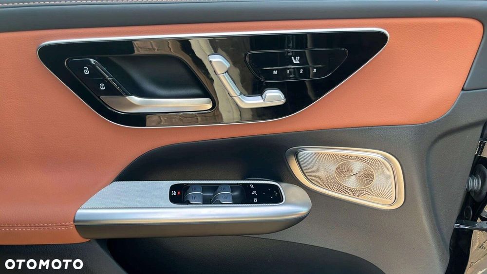 Mercedes-Benz GLC - 13