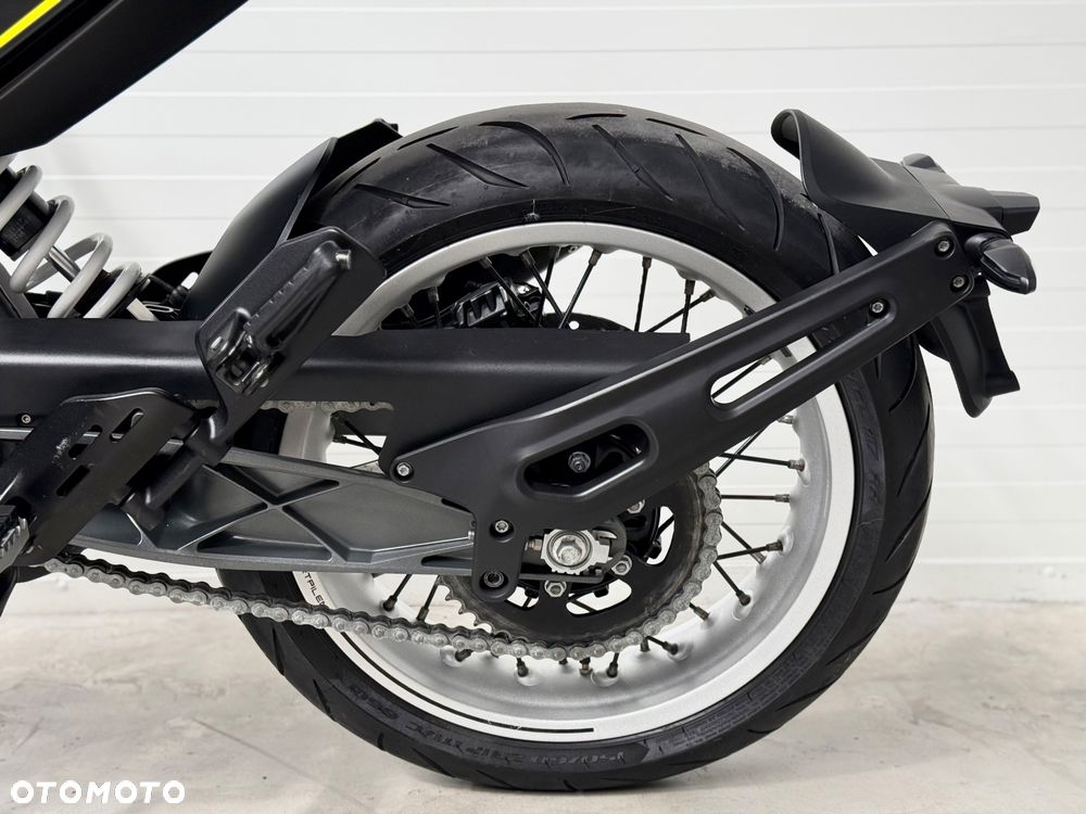 Husqvarna Svartpilen - 31
