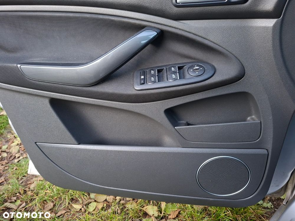 Ford C-MAX 2.0 Titanium - 15