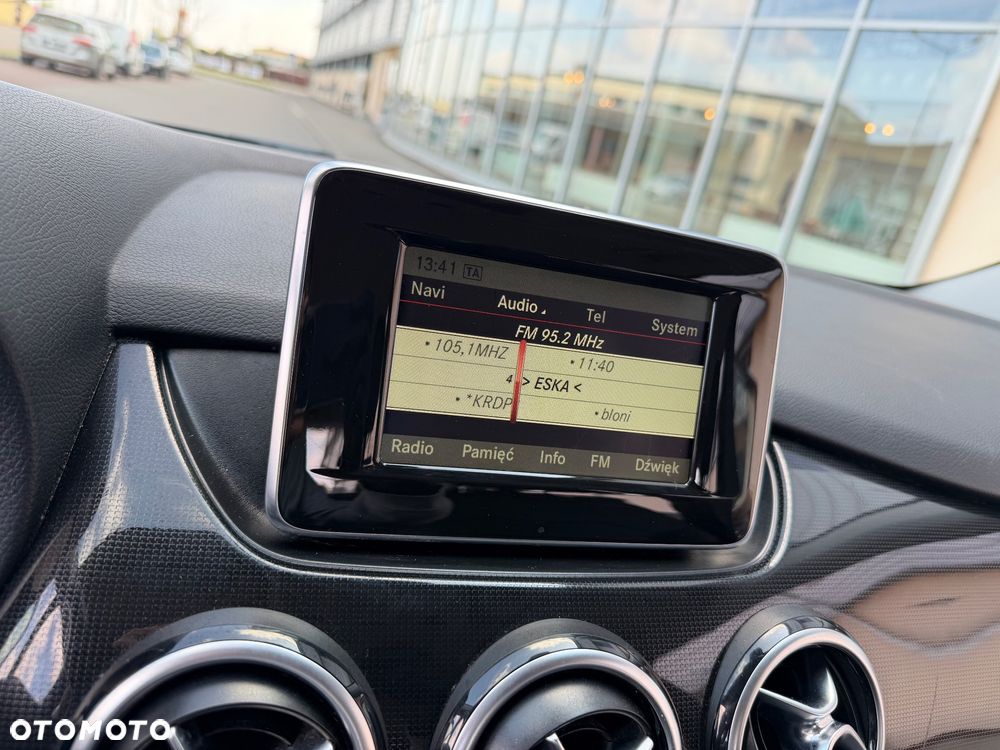 Mercedes-Benz Klasa B 180 d BlueEFFICIENCY Edition - 29