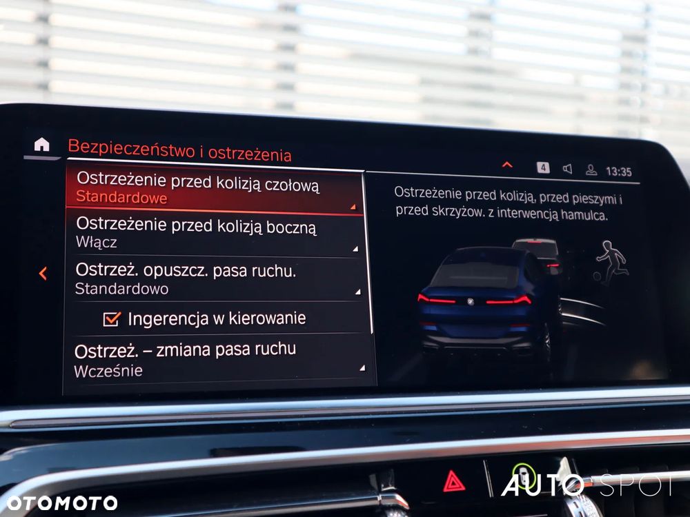 BMW X6 M50i - 35