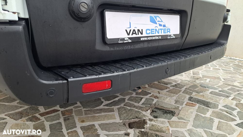 Ford TRANSIT VAN TREND L4H3 RWD - 16