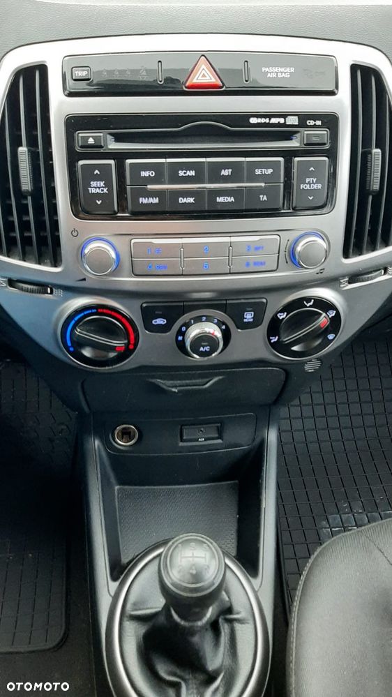 Hyundai i20 1.2 Classic - 22