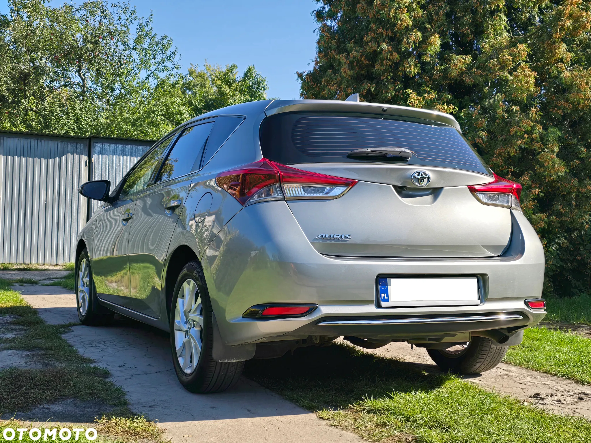 Toyota Auris 1.6 Premium - 16