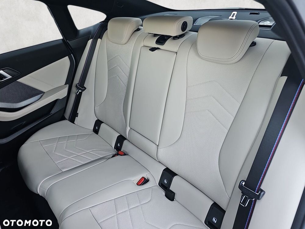 BMW Seria 2 216i sport - 28