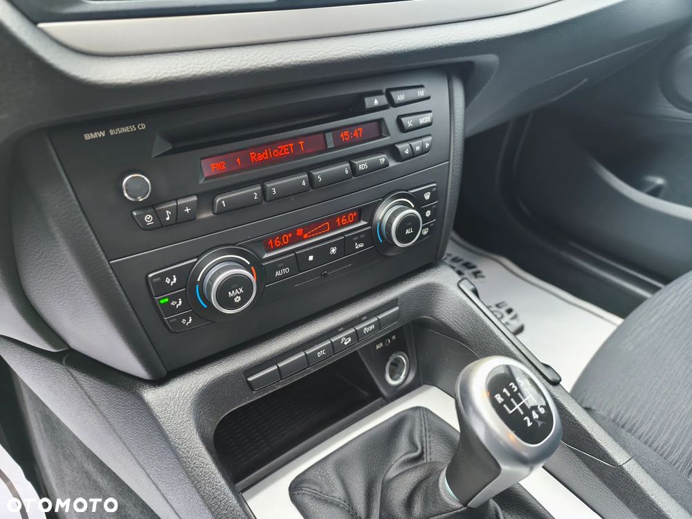BMW X1 xDrive20d - 16