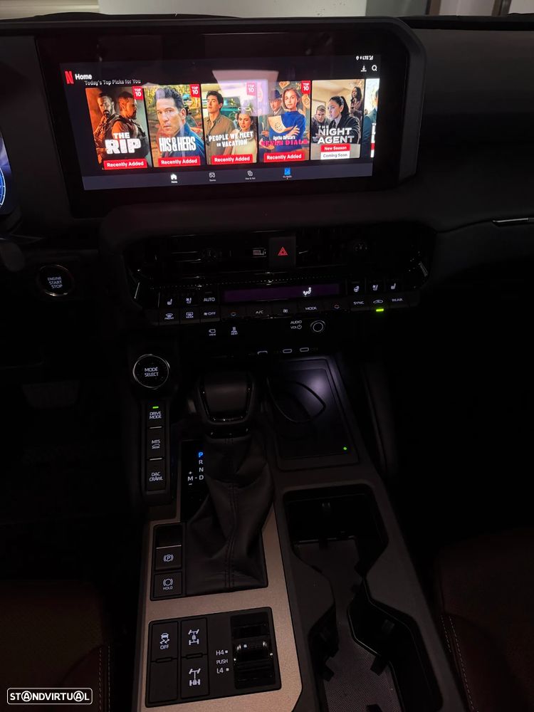 Toyota Land Cruiser 2.8 D-4D Mild-Hybrid Auto Executive - 13