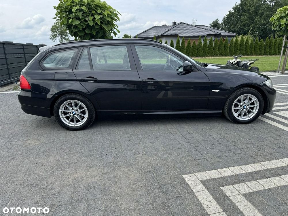 BMW Seria 3 318d DPF Edition Exclusive - 11