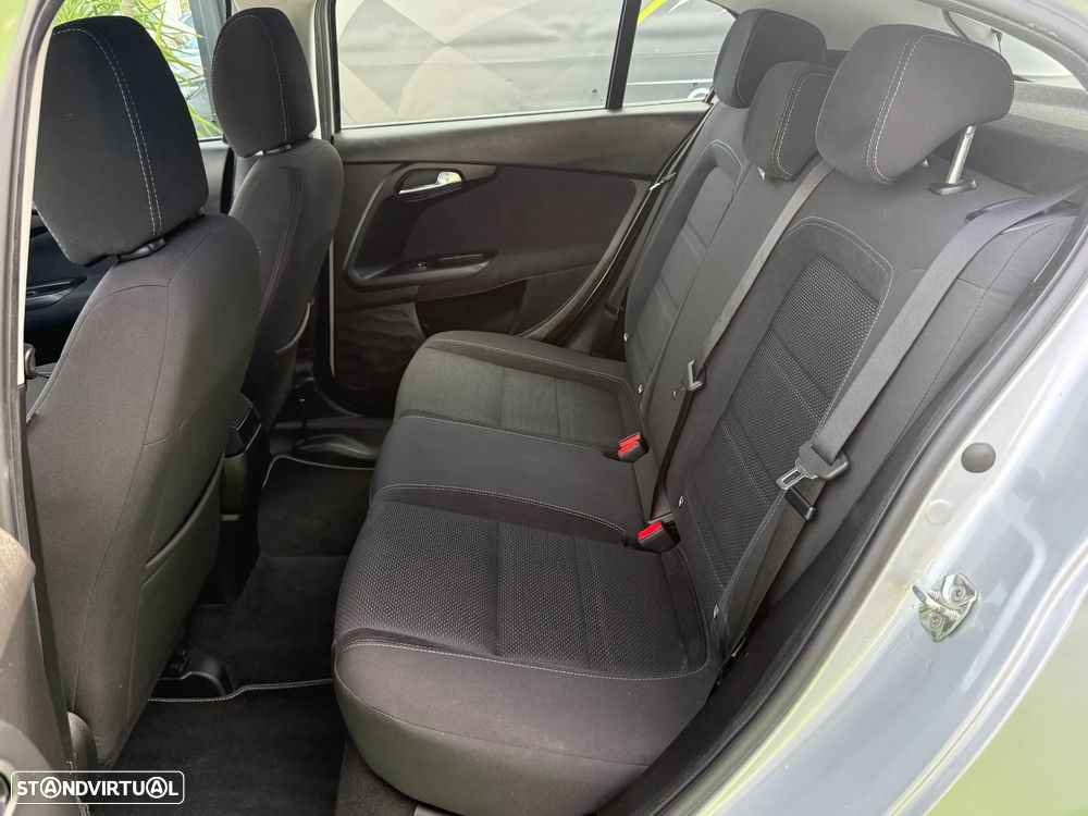 Fiat Tipo 1.3 M-Jet Lounge Tech - 22