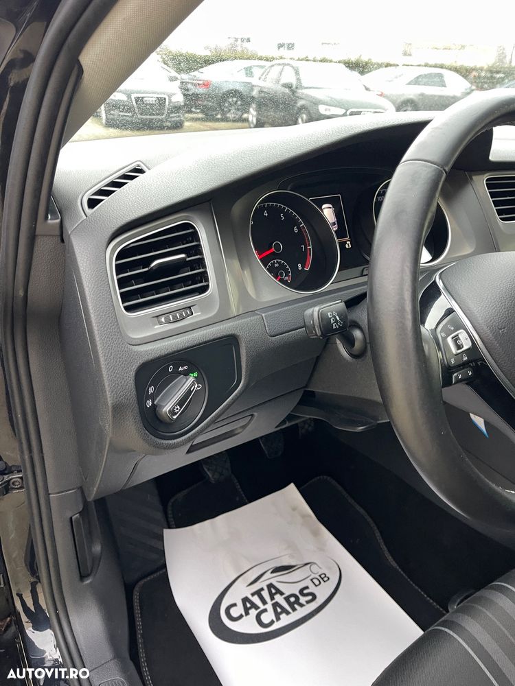 Volkswagen Golf 1.2 TSI BlueMotion Technology Lounge - 32