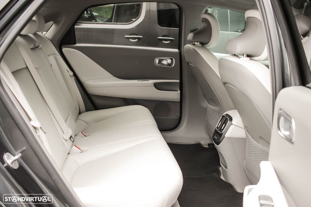 Hyundai Ioniq 6 77 kWh Premium - 7