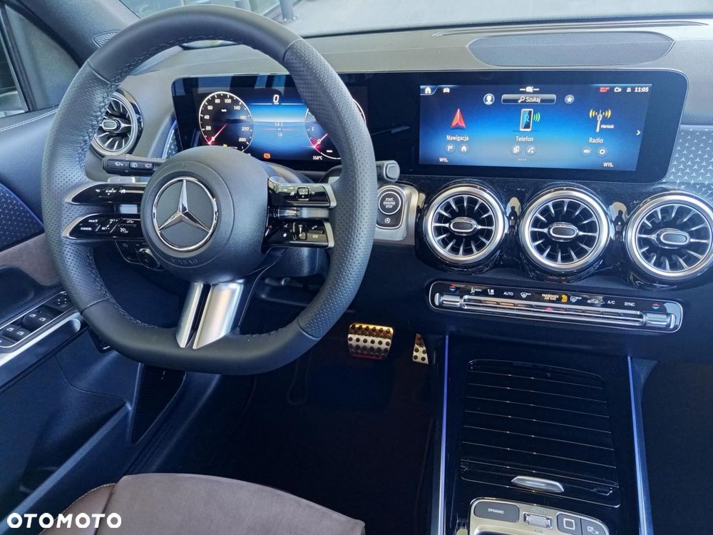 Mercedes-Benz GLB - 9
