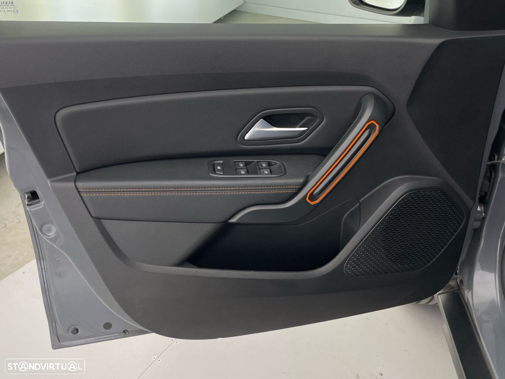 Dacia Duster 1.0 TCe SL Extreme - 17