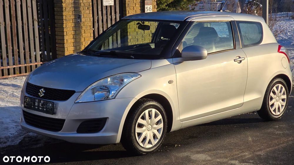 Suzuki Swift - 1