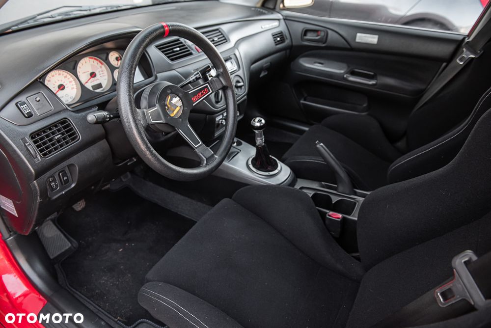 Mitsubishi Lancer Evo VII - 16