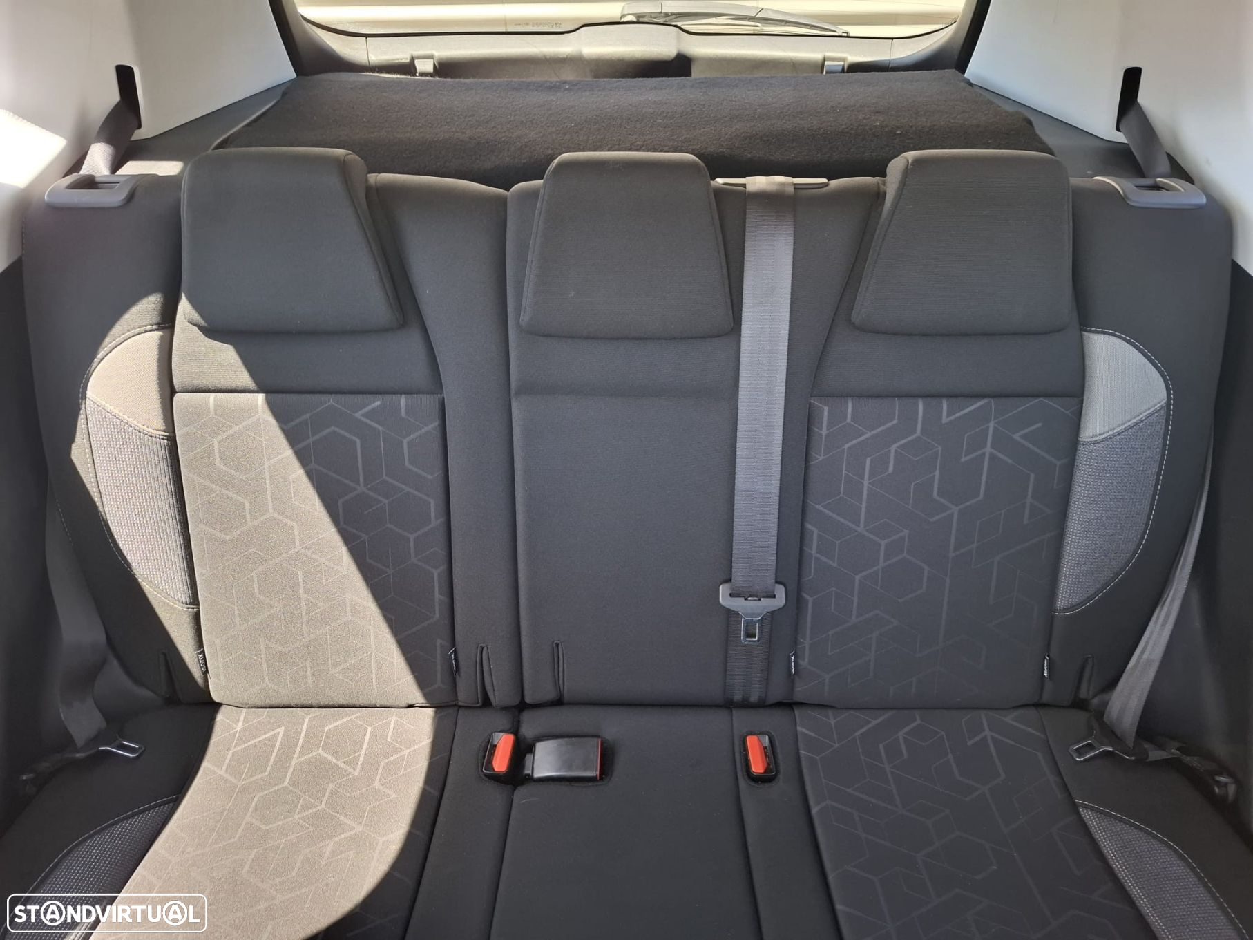 Peugeot 2008 1.2 PureTech Active - 20
