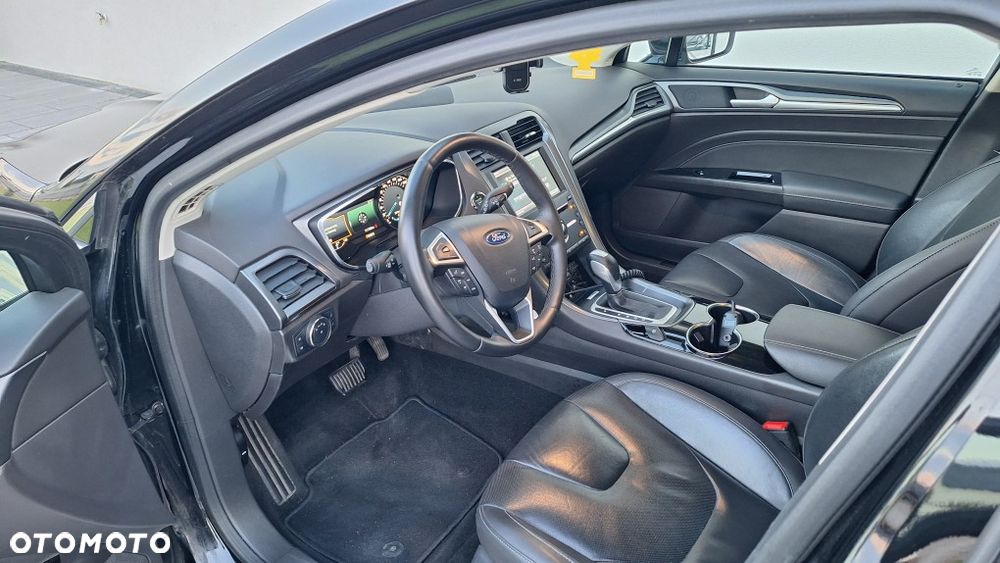 Ford Mondeo 2.0 TDCi Titanium PowerShift - 13