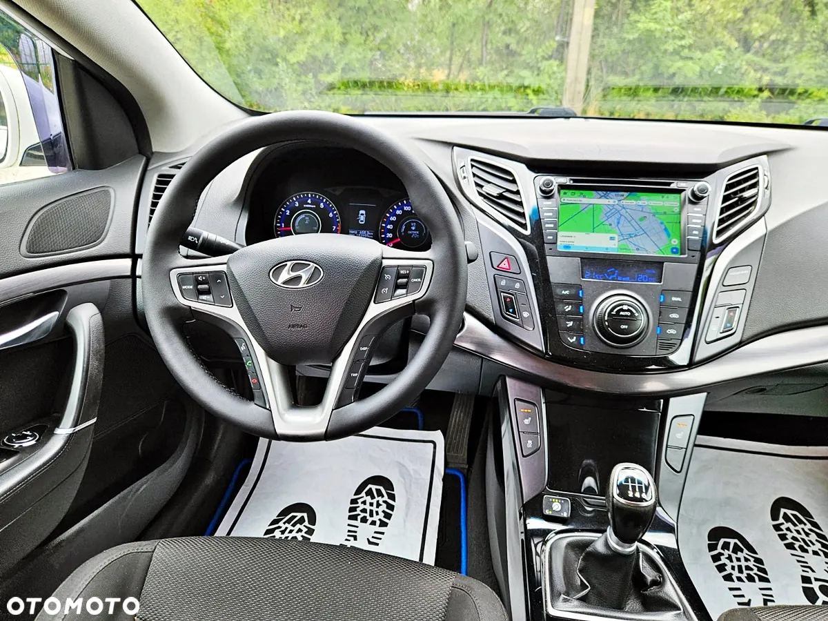 Hyundai i40 i40cw 2.0 Premium - 17