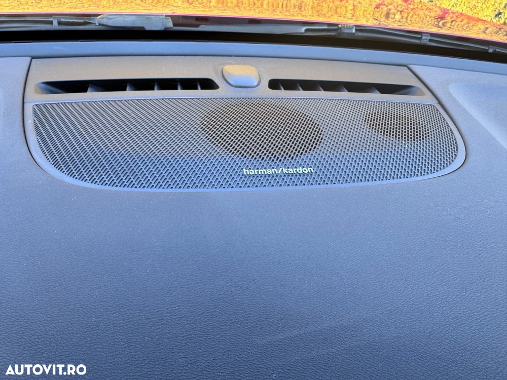 Volvo XC 40 D4 AWD Geartronic Momentum - 8