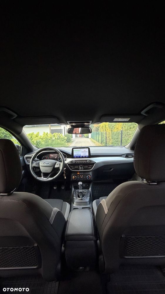 Ford Focus 1.0 EcoBoost Hybrid COOL&CONNECT DESIGN - 18