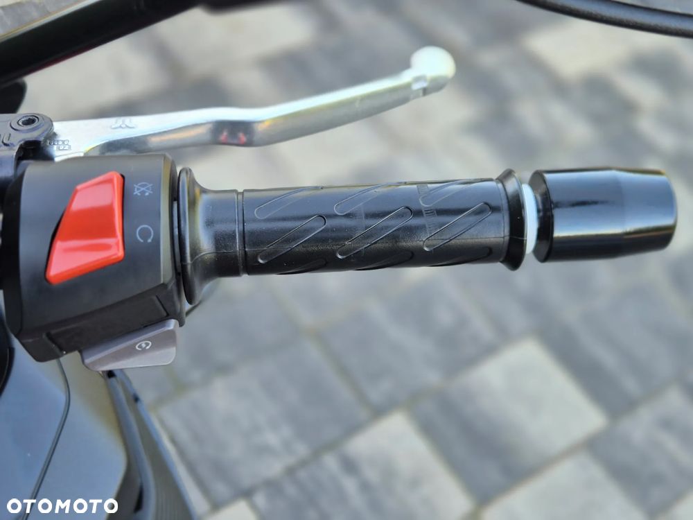 Aprilia Tuono - 20