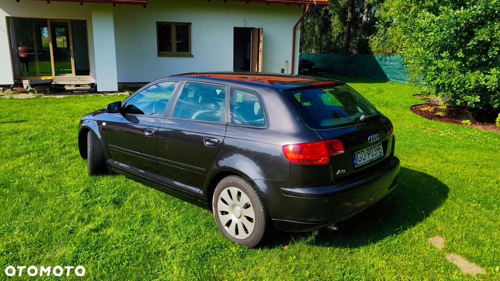 Audi A3 Sportback 2.0 TDI DPF Ambiente - 8