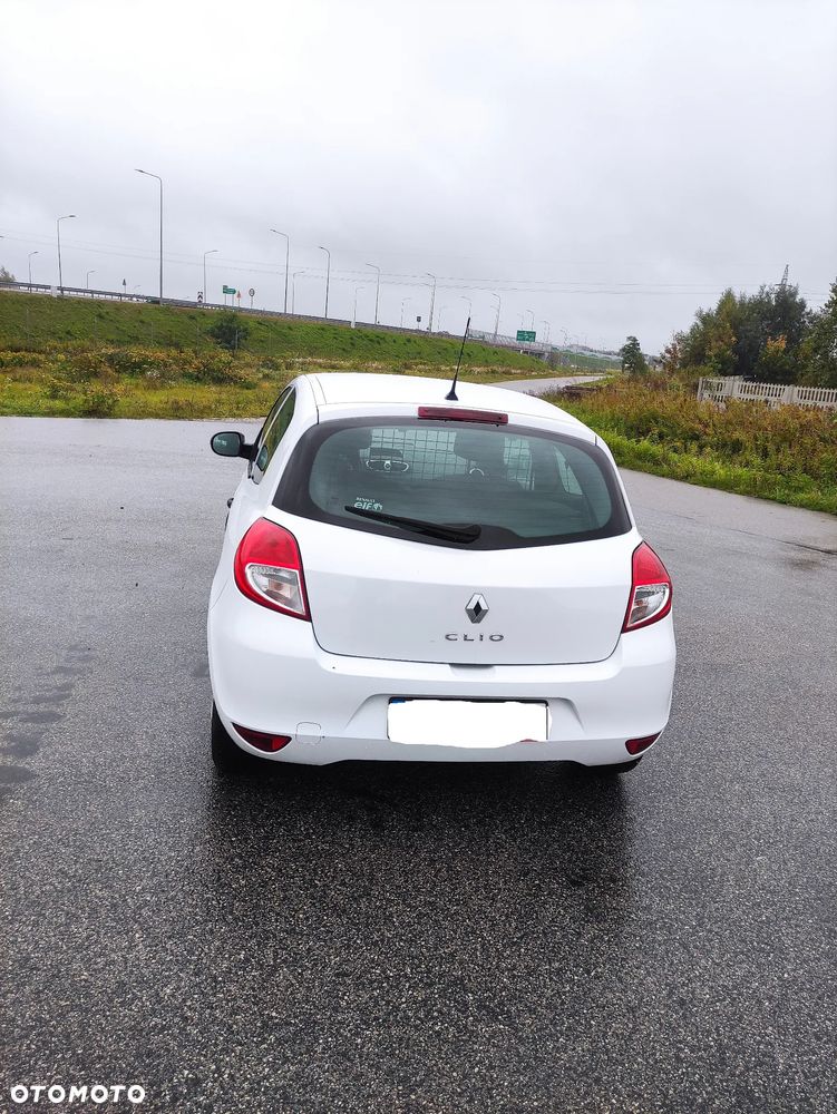 Renault Clio 2011 photo 5
