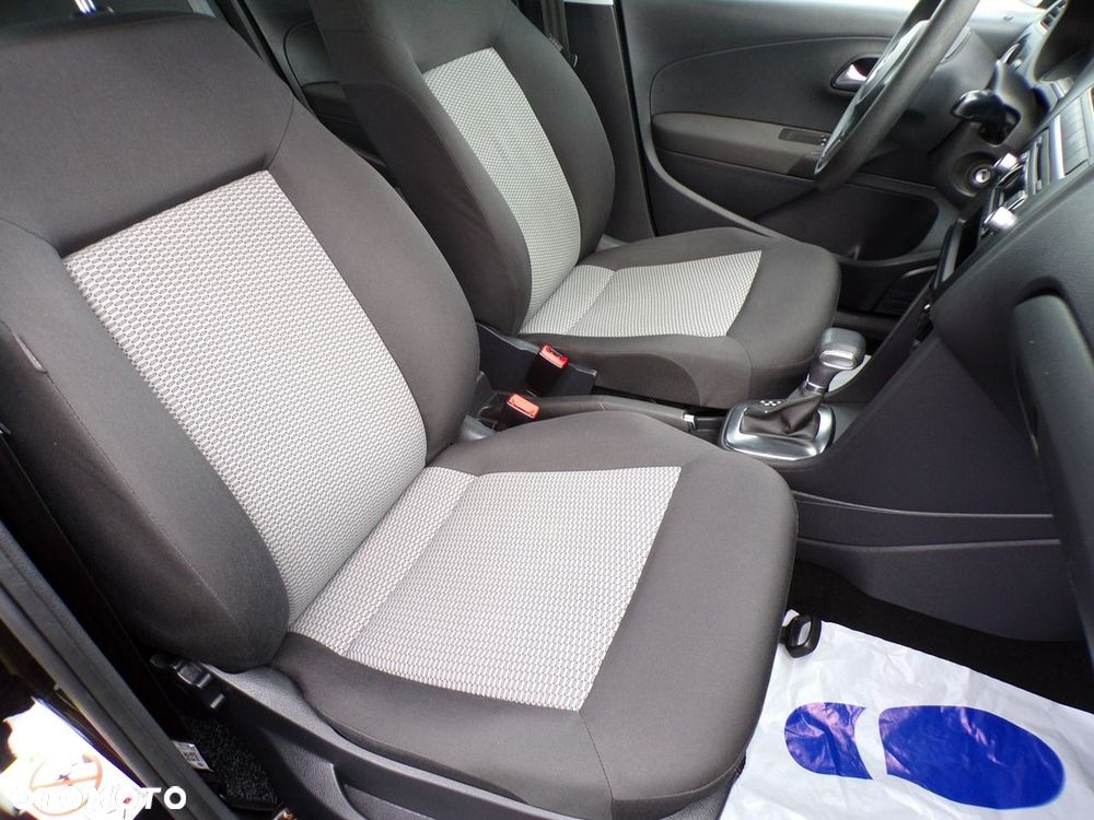 Volkswagen Polo - 12