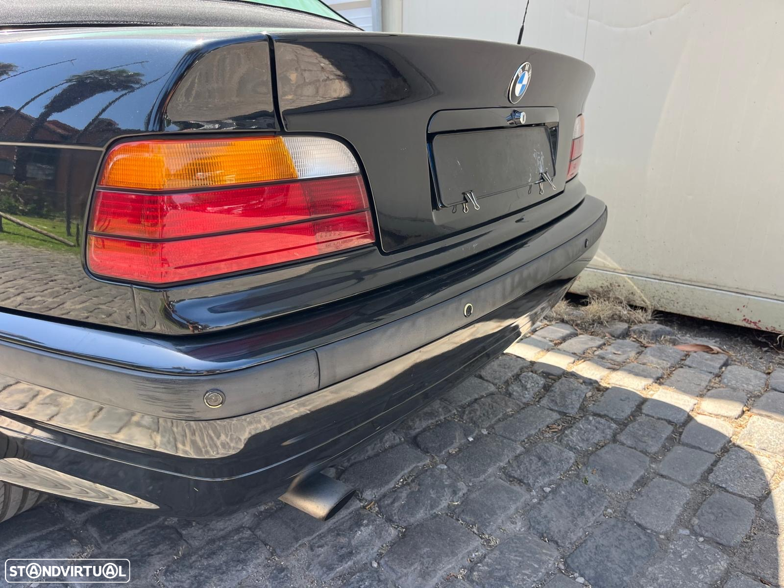 BMW 320 i - 12