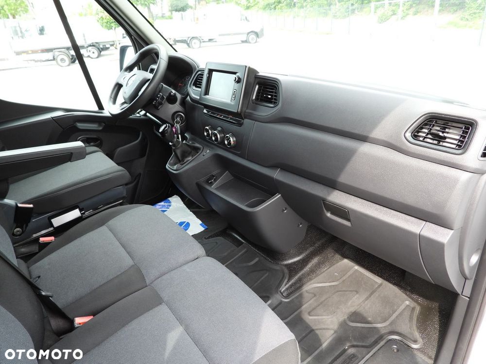 Renault MASTER  FURGON BRYGADÓWKA  7 MIEJSC TEMPOMAT NAWIGACJA LEDY KLIMATYZACJA  140KM - 37