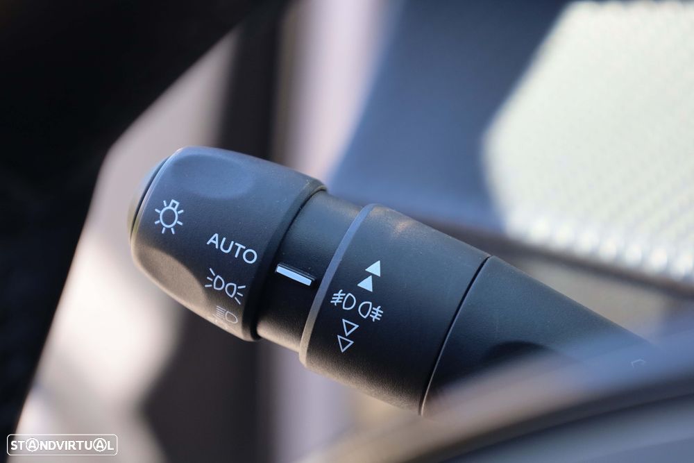 Peugeot e-2008 50 kWh Style - 23