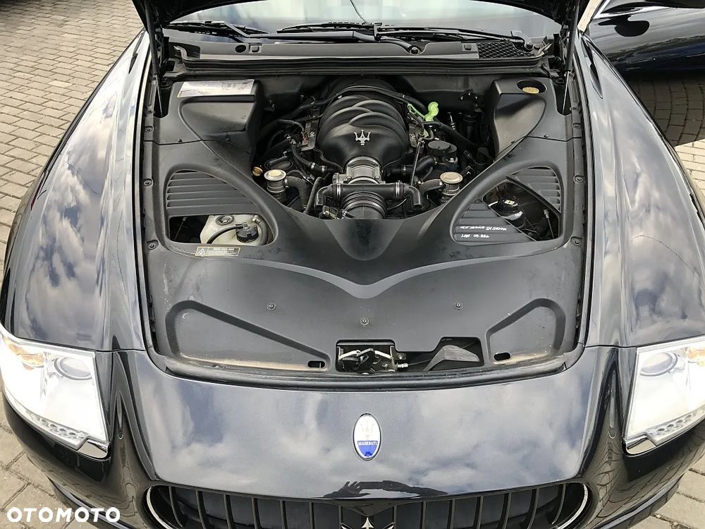 Maserati Quattroporte - 35