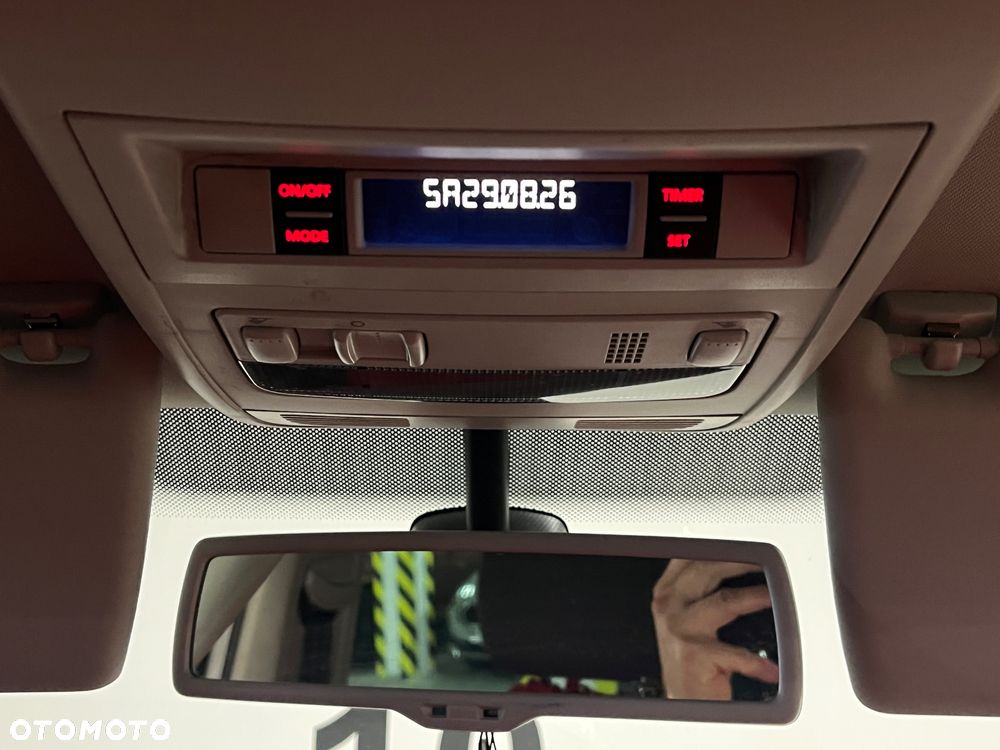 Volkswagen Multivan - 40