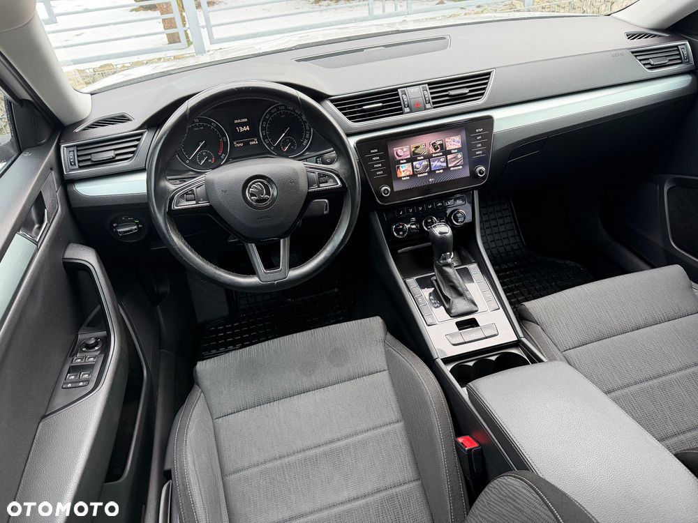 Skoda Superb 2.0 TDI Style DSG - 19