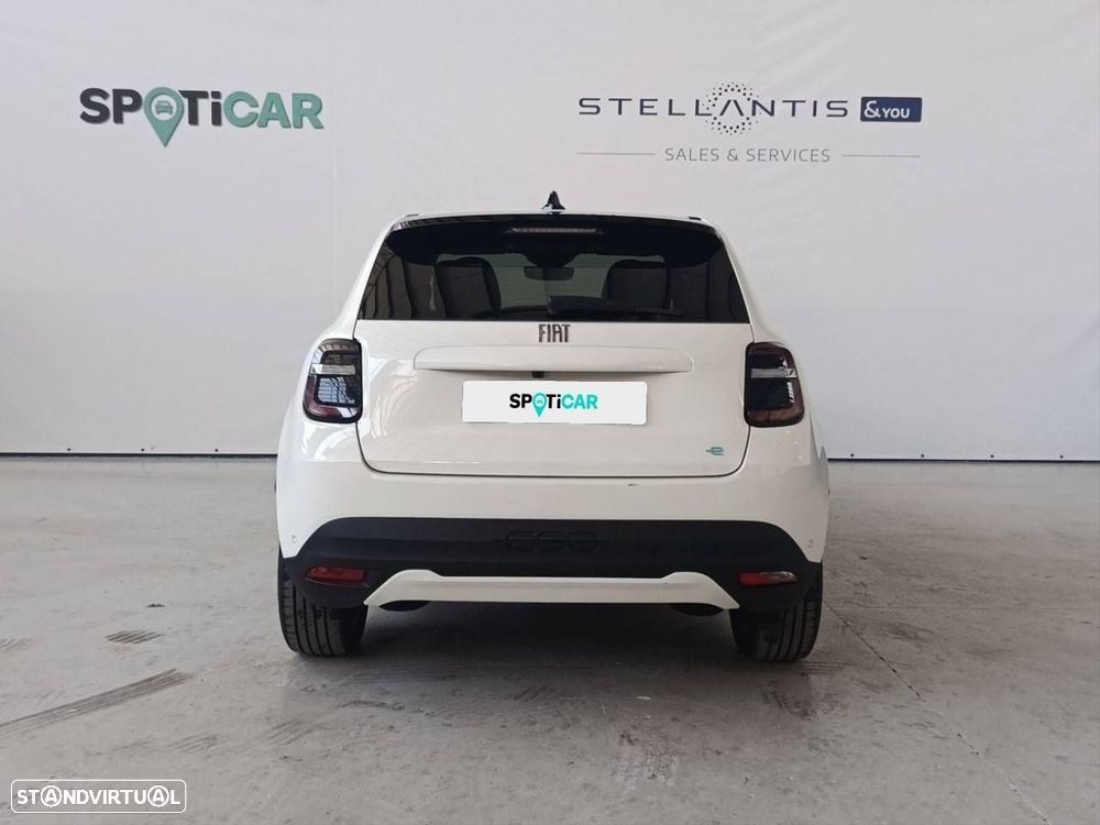 Fiat 600e 54 kWh La Prima - 7