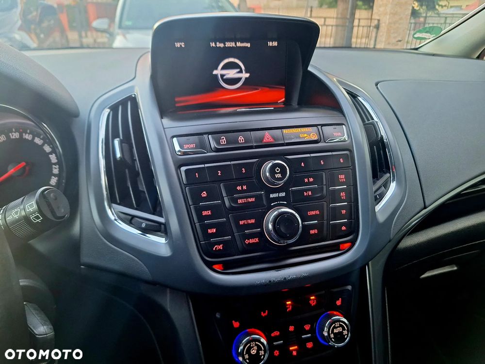 Opel Zafira - 9