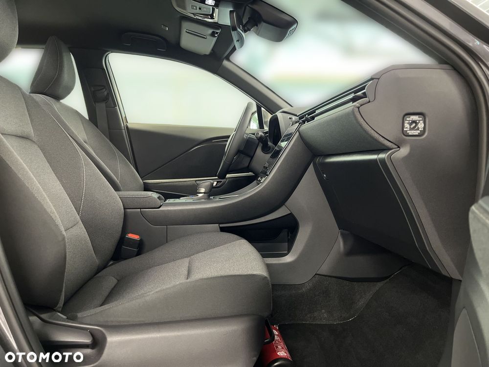 Lexus LBX 1.5 Hybrid - 11