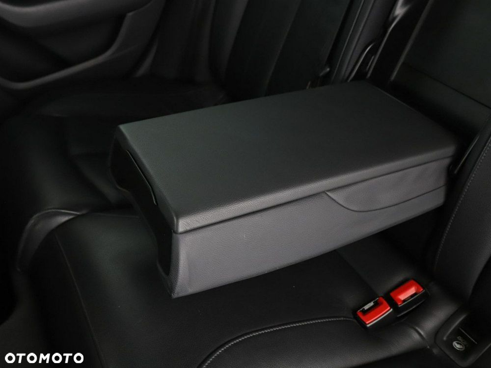 Audi A6 Avant 2.0 TDI ultra S tronic - 34