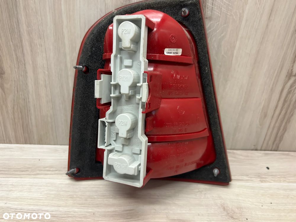 LAMPA TYLNA PRAWA SKODA OCTAVIA I FL LIFT HB - 3
