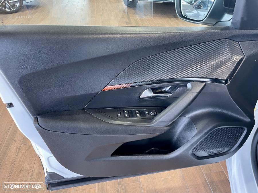 Peugeot 2008 1.2 PureTech Active Pack - 21