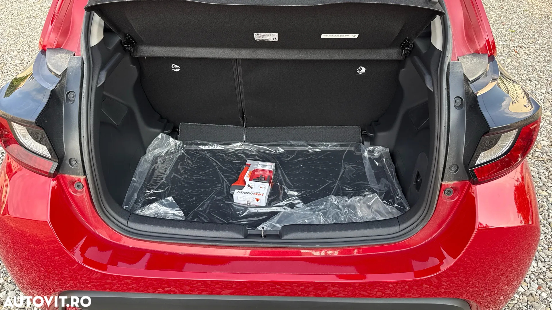 Toyota Yaris 1.5 L Dynamic - 13