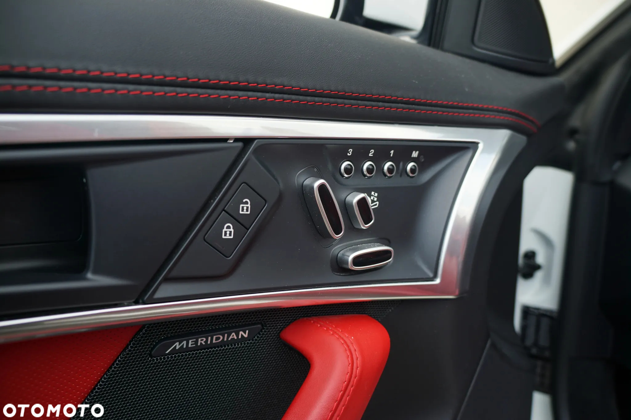Jaguar F-Type 2.0 Turbo R-Dynamic Black - 13