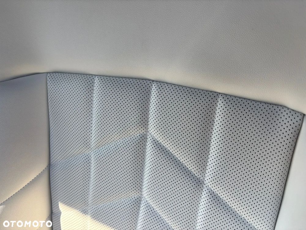 BMW Seria 5 520d xDrive - 33